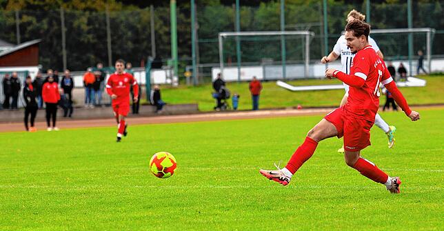 Bild 18: Unsere Bildergalerie vom Spitzenspiel der Bezirksliga Schwarzwald zwischen Löffingen und Aasen