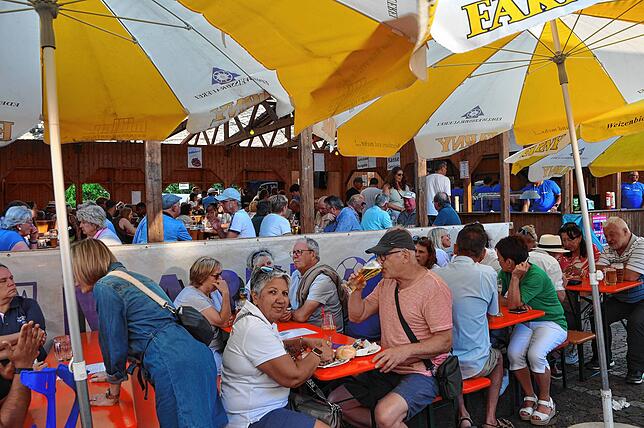 Bild 22: Sonnenstrahlen und Feststimmung in Markdorf