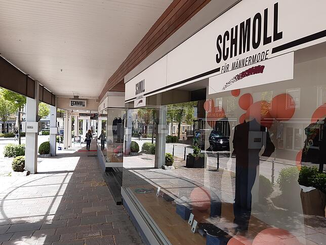 Das Herrenmodengeschäft Schmoll, gelegen in der Karlstraße in Donaueschingen. Für ein Außerkrafttreten der Bundesnotbremse und damit ...