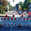 Der Bahnübergang an der Schaffhauser Straße ist noch bis zum Sonntag wegen Instandsetzungsarbeiten an den Gleisen gesperrt.