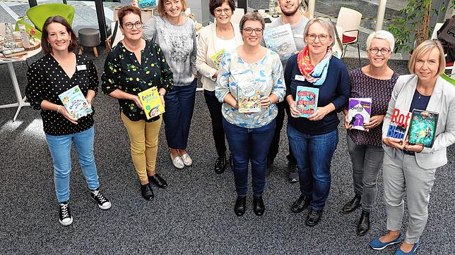 Sie freuen sich auf die Kinder- und Jugendbuchtage: Im Bild (von links) Christina Thürmer, Gabriele Wingbermühle, Petra Wucherer, Judith ...