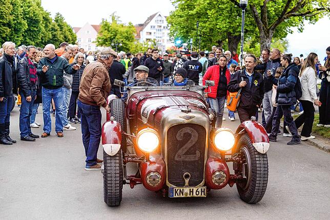 Bild 33: Oldtimerparade in Friedrichshafen lockt zahlreiche Zuschauer – exklusive Bilder!