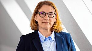 Andrea Schmid-Förster ist stellvertretende Landesvorsitzende des BdSt Baden-Württemberg und Leiterin der Abteilung Steuerpolitik. Am ...