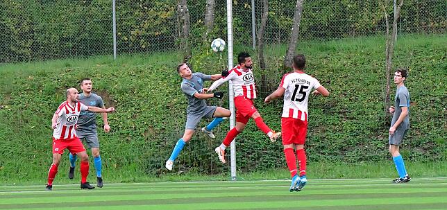 Bild 14: SV Jestetten besiegt den FC Tiengen 08 auf dem Kunstrasen in Erzingen mit 2:0 &ndash; und wir haben Bilder!