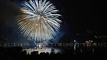 (Archivbild) Das Feuerwerk beim Seenachtfest, hier eine Aufnahme von 2015, ist stets der Höhepunkt des Abends.