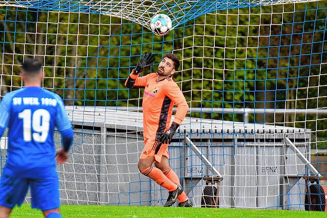 Bild 4: SV 08 Laufenburg fehlen beim 2:2 im Derby beim SV Weil vier Minuten zum Sieg &ndash; wir haben Bilder!
