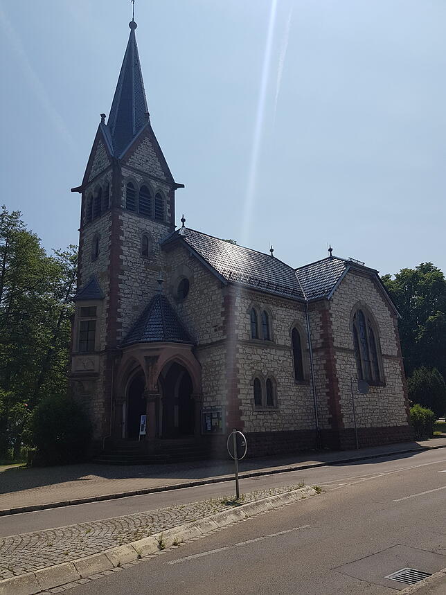 Die evangelische Kirche in Staufen: Die Pfarrgemeinde stellt der Pfadfindergruppe ihre Räume zur Verfügung.