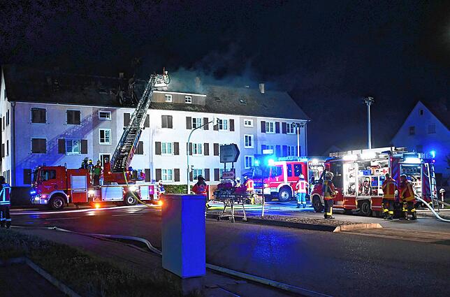 Bild 5: Stockach: Brand in Mehrfamilienhaus in der Radolfzeller Straße - Bilder!
