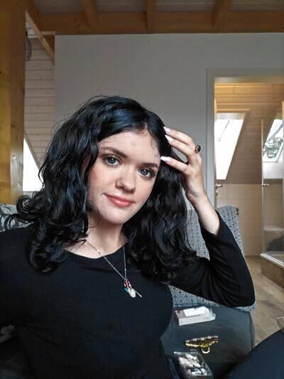 Mit diesem Foto fahndet die Polizei nach Vanessa K.
