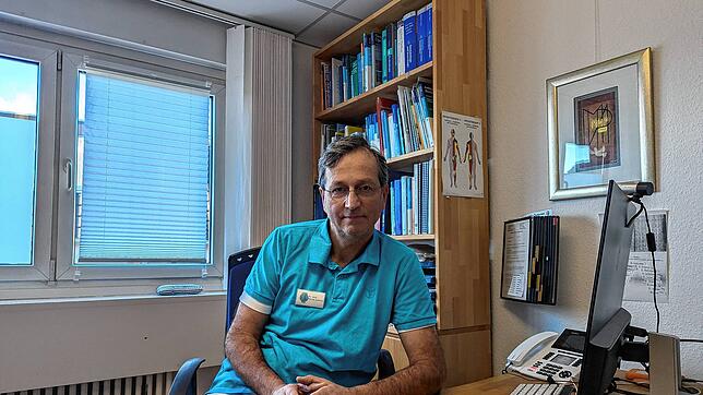 Martin Schätzle hat in Radolfzell 20 Jahre lang Kassenpatienten behandelt. Damit hat er vor einigen Monaten aufgehört und nimmt nur noch ...