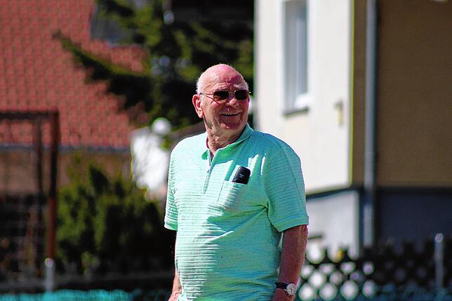 Pitt Grabow hat sich über die Überraschung zu seinem 80. Geburtstag gefreut.