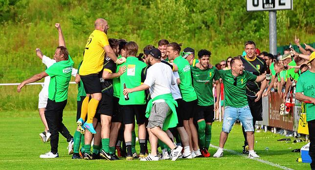 Bild 30: SV Herten II gewinnt Spitzenspiel beim SV Karsau mit 2:0 &ndash; und wir haben Bilder!