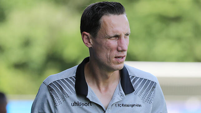 Andreas Keller (Trainer 1.FC Rielasingen-Arlen) muss eine ganz bittere Niederlage verkraften.