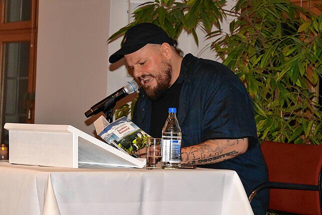 Jeremias Heppeler aus Fridingen an der Donau liest aus seinem ersten Krimi.
