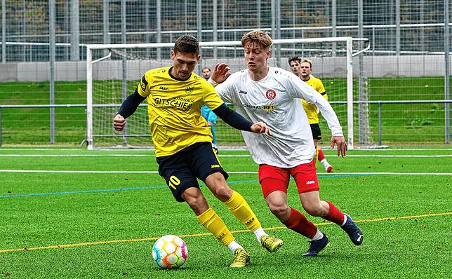 Bild 10: Spannendes Linzgauderby zwischen SC Pfullendorf II und SV Denkingen. Wir haben die besten Bilder!