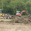 Die Bagger rollen: Der bisherige Trainingsplatz des FC Wallbach ist bereits eine Baustelle. Hier entsteht momentan ein zeitgemäßer ...