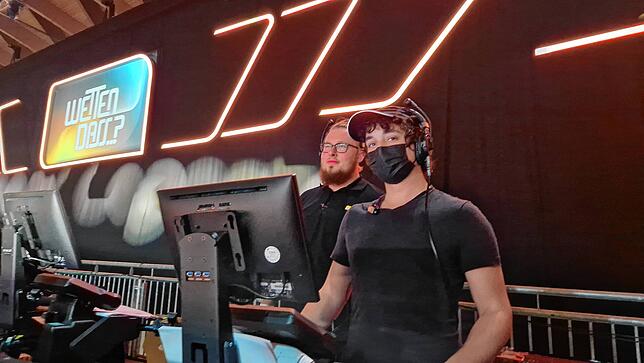 Bild 6: Bilder von "Wetten, dass..?" in Friedrichshafen: Blick in die Halle