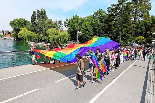 Bild 3: Der CSD Konstanz feiert 20. Geburtstag mit einer Pride-Parade durch die Stadt