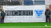 Trainerfrage gelöst: Sportchef Franco Viteritti (links) begrüßt Faik Zikolli als neuen Trainer beim Tabellenführer TuS Stetten.
