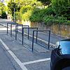 An 25 Bushaltestellen wurden Fahrrad-Abstellanlagen installiert, wie hier im Buhlenweg. Größtenteils werden sie gar nicht genutzt. ...