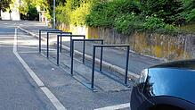 An 25 Bushaltestellen wurden Fahrrad-Abstellanlagen installiert, wie hier im Buhlenweg. Größtenteils werden sie gar nicht genutzt. ...