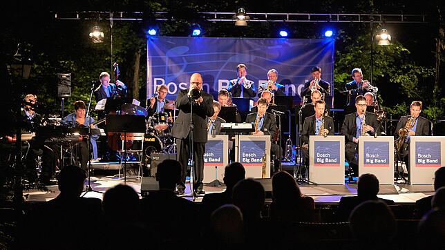 Die Bosch Big Band wird am 19. Januar 2019 beim Benefizkonzert zu Gunsten der Bürgerstiftung Rielasingen-Worblingen zu Gast in den ...