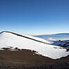 Oben gibt es Schnee: Gebirgsstimmung am Mauna Kea.