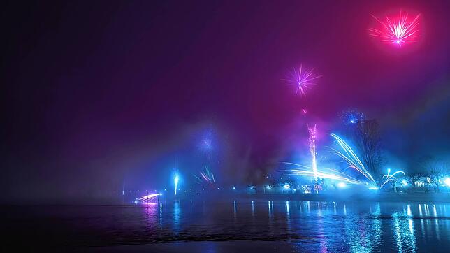 Erst der Nebel und dann jede Menge Feinstaub: Selbst vom sonst erstklassigen Panorama-Punkt am Yachthafen aus ist bei diesem ...