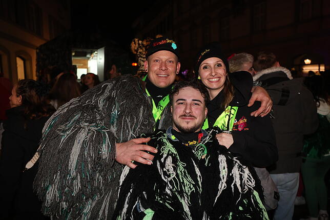 Bild 2: Konstanzer Fasnacht: Mäschgerle erobern die Stadt – die schönsten Bilder vom Schmotzigen Dunschtig