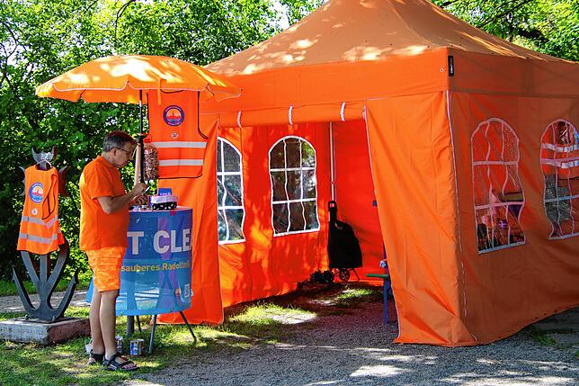 Bild 4: Hausherrenfest 2024: Bilder der Festmeile am Seeufer