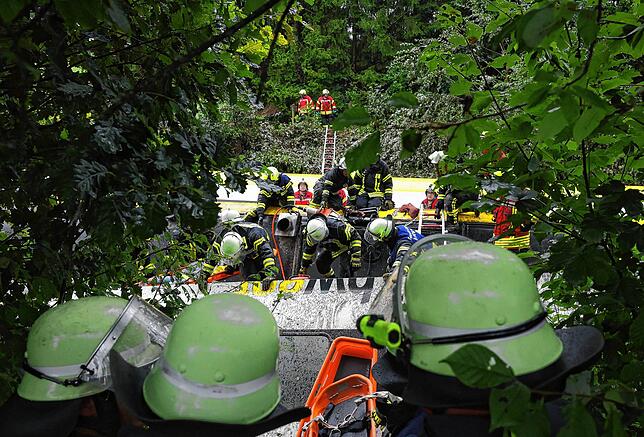 Bild 14: Bilder zeigen das ganze Ausmaß des tödlichen Zugunglücks im Kreis Biberach