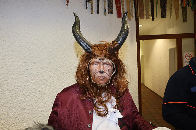 Bild 21: Konstanzer Straßenfasnacht 2025: Die Stimmung ist auch am Fasnachtsfreitag super