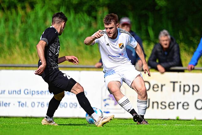 Bild 6: Meister FC Wolfenweiler-Schallstadt besiegt Vizemeister SV 08 Laufenburg mit 4:2 – wir haben Fotos!