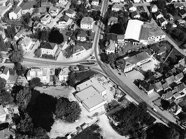Der Bau des Fernmeldegebäude an der damaligen Linde-Kreuzung (heute Kreisel) im Mai 1978.