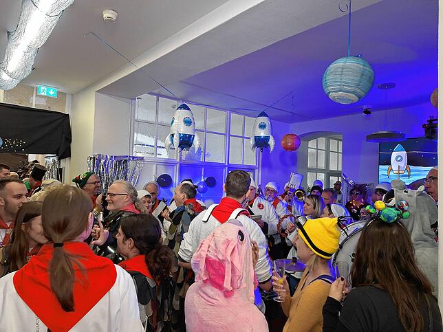 Bild 1: Fasnacht in Waldhut: Schulbefreiung, Rathaussturm und die besten Bilder der Narren!