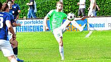 Knackt das Bollwerk: Samuel Gantert (rechts) stoppte die Betonmaschine des VfB Waldshut mit seinem ersten Saisontreffer. Nach dem ...