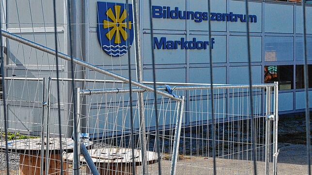 Das Bildungszentrum ist derzeit eine Baustelle. Dennoch beginnt auch dort in der kommenden Woche wieder der Unterricht für die insgesamt ...