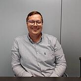 „Wir sind froh und dankbar um jede Stunde, die gearbeitet wird.“ Marius Burth, Geschäftsführer