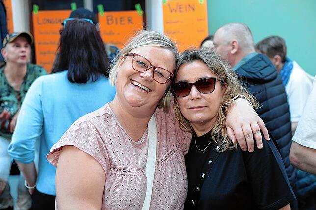 Bild 36: Konstanz: Es ist wieder Gassenfreitag! Hier sind die Bilder der Besucher der Niederburg