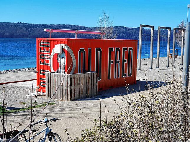 Die Beachbar im Überlinger Uferpark gehört zur Uferpark-Gastronomie.