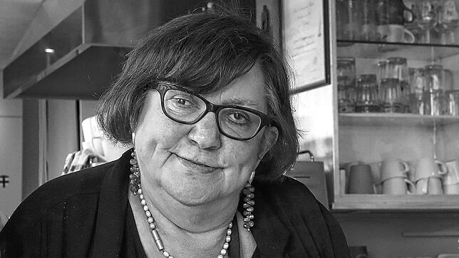 (Archivbild) Rosemarie Arend-Daum, hier im Jahr 2021 in ihrem Pavillon am See im Stadtgarten, ist am vergangenen Freitag, 11. August, ...