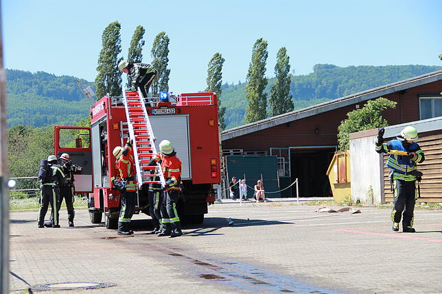 Für das goldene Leistungsabzeichen musste die Feuerwehr Bonndorf die Atemschutzausrüstung anlegen.