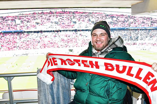 Bild 21: RB Leipzig bereitet Kevin Simanowski einen herzlichen Empfang &ndash; und wir haben Bilder!