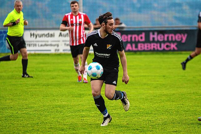 Bild 41: Spvgg. Andelsbach spielt 1:1 gegen SV 08 Laufenburg II – und wir haben Bilder!
