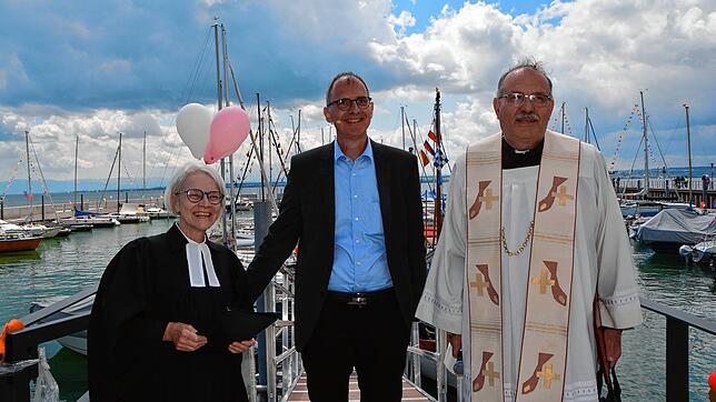 Wieder festen Boden unter den Füßen hatten Pfarrerin Sigrid Süss-Egervari, Bürgermeister Volker Frede und Pfarrer Matthias Schneider ...