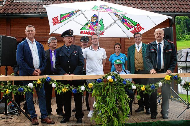 Bild 2: Bilder vom Bezirksmusikfest mit Umzug in Lausheim