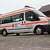 Ein DRK-Auto vor dem Gebäude des Ortsvereins in der Alemannenstraße in Stockach. Ein Rettungswagenfahrer des DRK muss nun ein Bußgeld ...