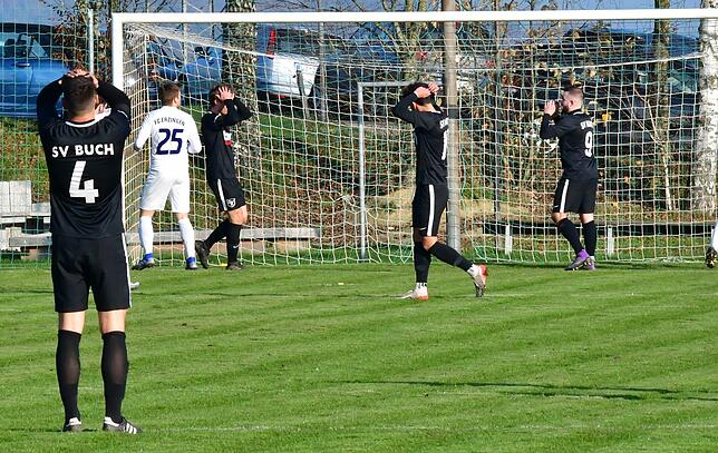 Bild 17: SV Buch besiegt den FC Erzingen mit 2:0 &ndash; und wir haben Bilder!