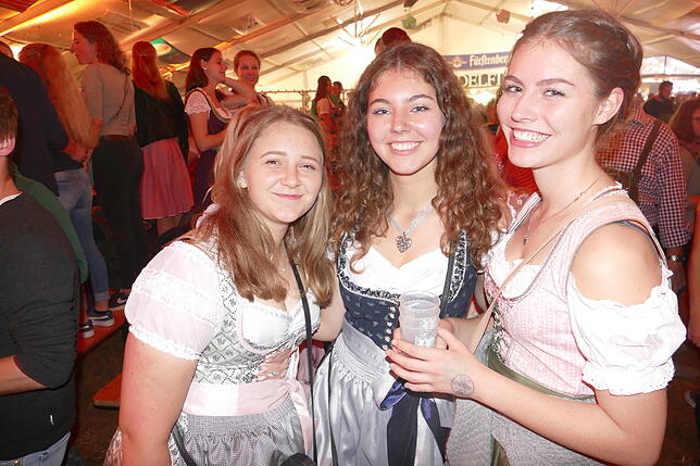 Bild 27: Am Brass-Abend bebt das Mundelfinger Festzelt