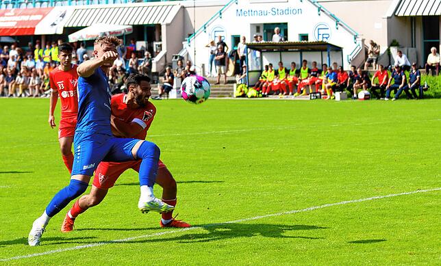Bild 17: Die besten Bilder vom Pokal-Derby zwischen dem FC Radolfzell und dem 1. FC Rielsingen-Arlen